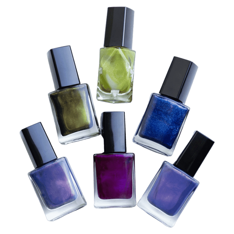 Frascos de esmalte em cores variadas